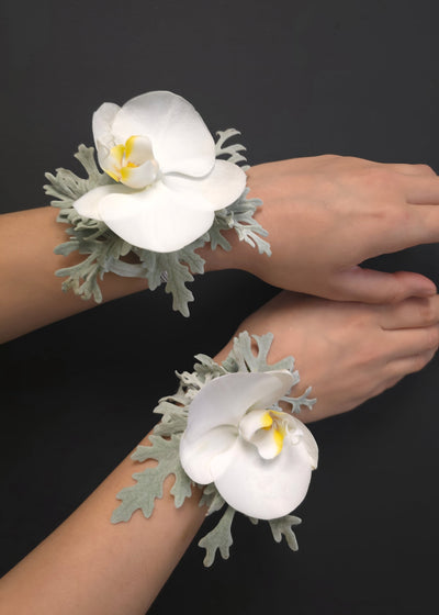 Corsages (call to pre-order)