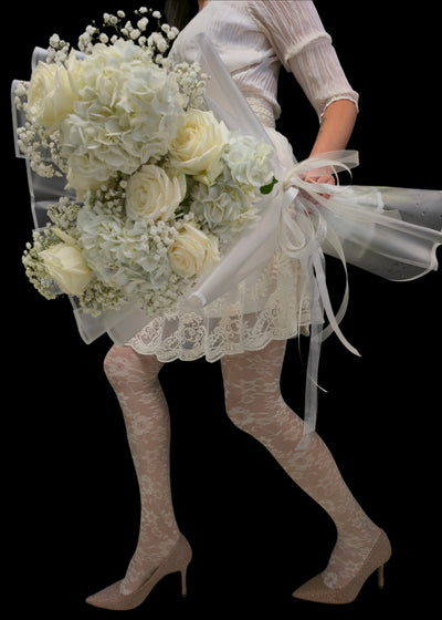 hydrangea  roses baby breath large bouquet of white flowers with sheer ribbons and Korean packaging
